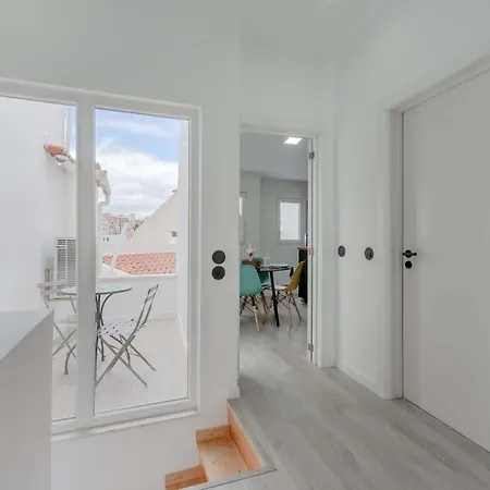 Suprema Lofts Iii Апартаменты Лиссабон